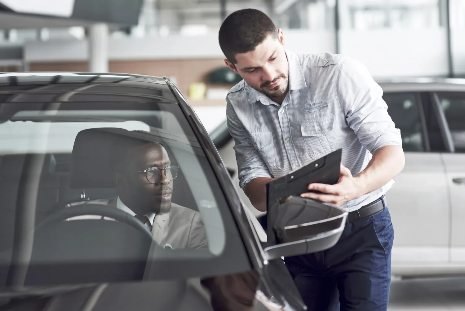 Mașină de companie folosită în regim de leasing operațional